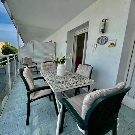 Blau Mar Apartment *